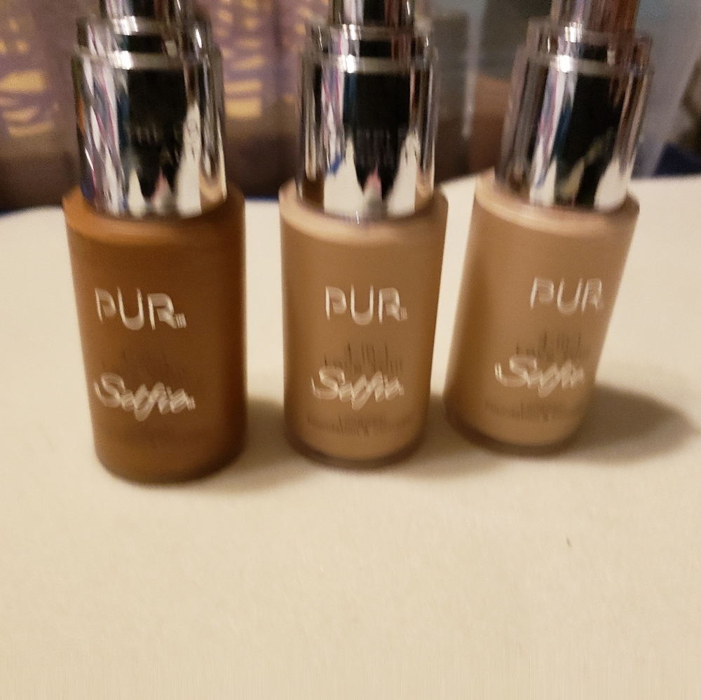 Pur Selfie Foundation